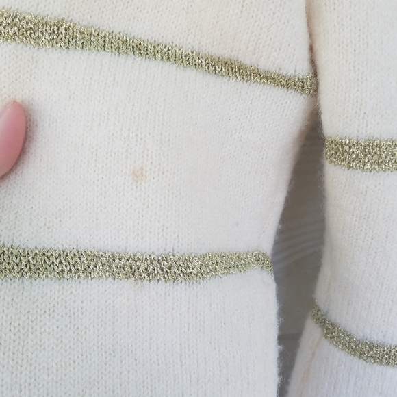 Vintage Grandma Style Cardigan Sweater Wool Cream And Gold Sz Small VtgHong Kong - Picture 10 of 14